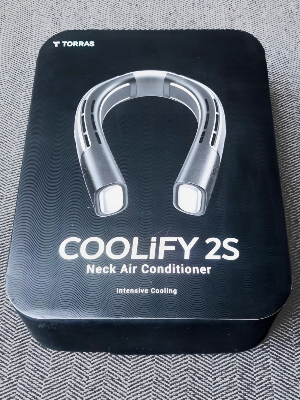 New TORRAS COOLiFY 2S Neck Air Conditioner / Fan  w/ Cooling Plates